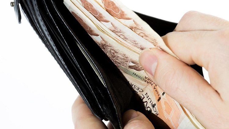 Poctivec peníze odevzdal