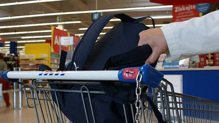 Okradena při nákupu