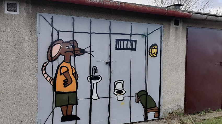 Místo garáže  ubytovna  pro myšáka!