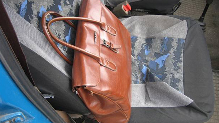 Vloupal se pro kabelku