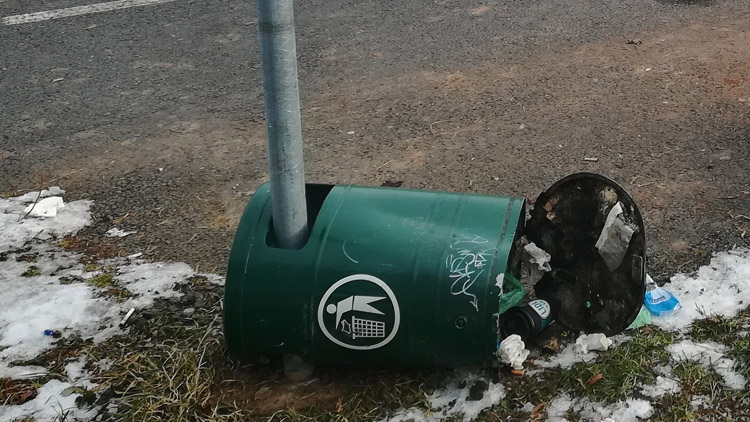 Vandal svůj čin napravil