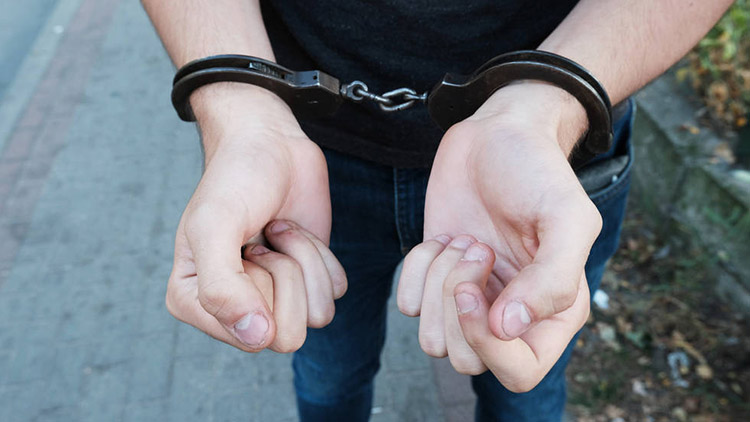 Rvačka s ochrankou před zámkem