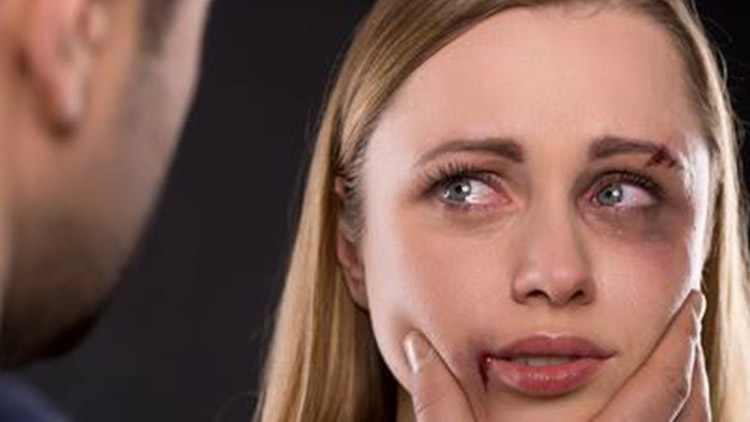 Zfackoval  sedmnáctiletou!