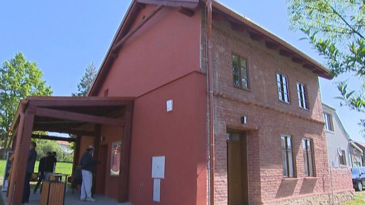 „Po stopách stužkonosky modré“ v Kostelci