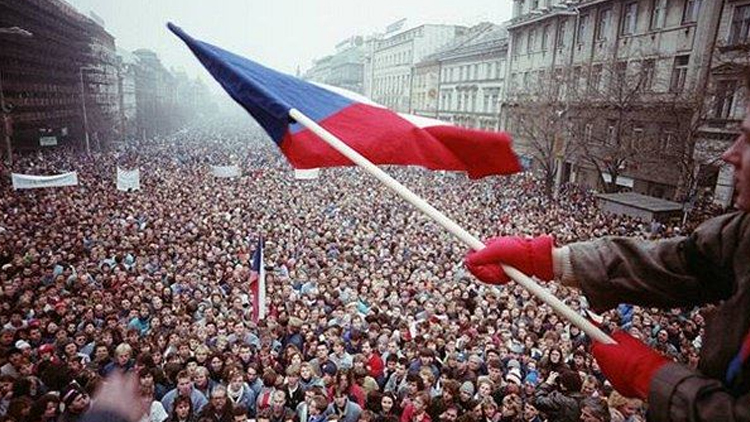 Proč mladí lidé nevěří?