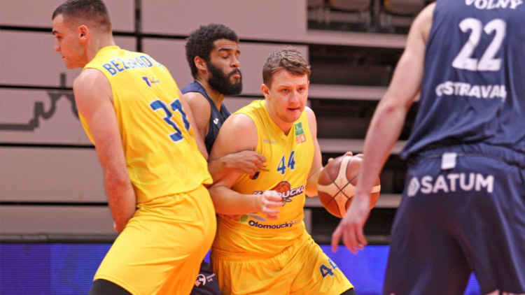 Basketbalisté oplatili Ostravě minulou porážku