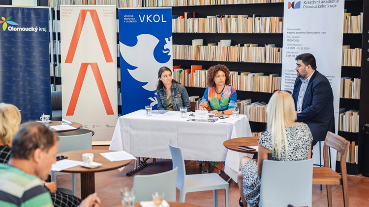 Kraj a Vědecká knihovna v Olomouci pořádají kurzy pro kreativní pracovníky