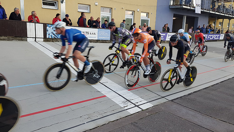 Stejně jako loni Prostějov zachvátila čtyřdenní smršť vysokojakostní dráhové cyklistiky
