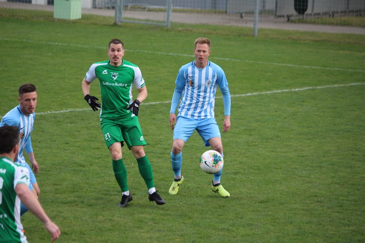 Sérii vítězství Eskáčko nenatáhlo.  S Vlašim nakoupilo pět branek