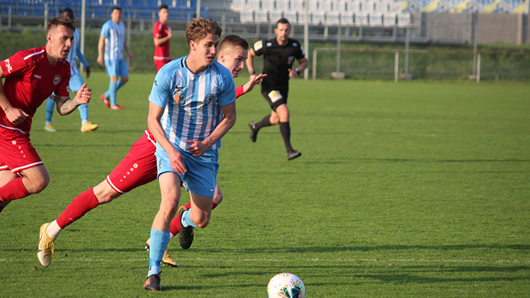 Gól do šatny přinesl zlepšenou hru. Stačila však jen na bod