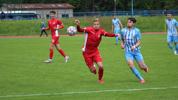 První změny v eskáčku, končí Šmehyl