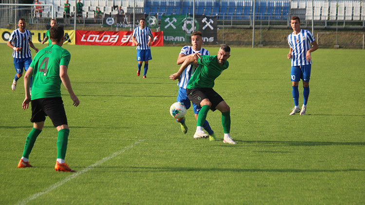 První zápas, první prohra