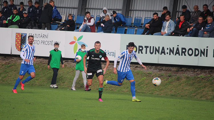 Co zbude z týmu? Fotbalistům se množí nabídky