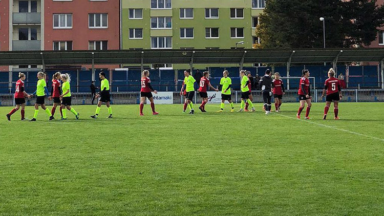 Fotbalistky eskáčka loňský pohárový  úspěch nezopakují