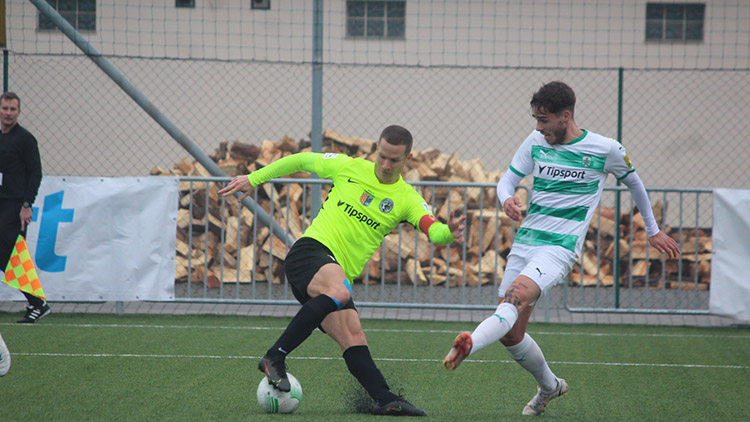 Eskáčko odstartovalo Tipsport ligu plichtou