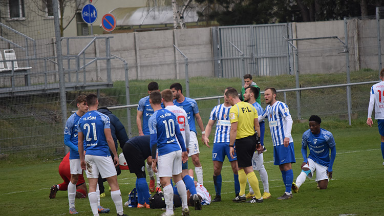 Šustr nabídl po blamáži rezignaci!