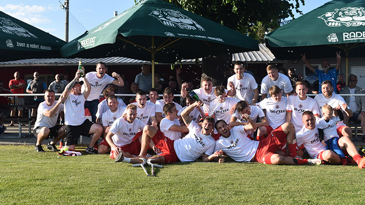 Seznámení, výsledková krize a zdařilý závěr