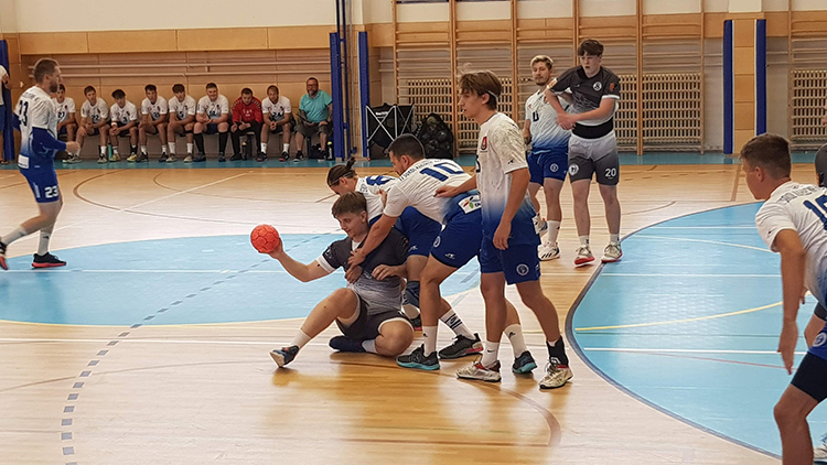 Foto: Marek Sonnevend Nový ročník házenkářských soutěží byl rozlosován