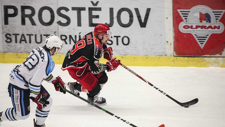 Hattrick Hrníčka pomohl zničit i lídra z Vrchlabí!