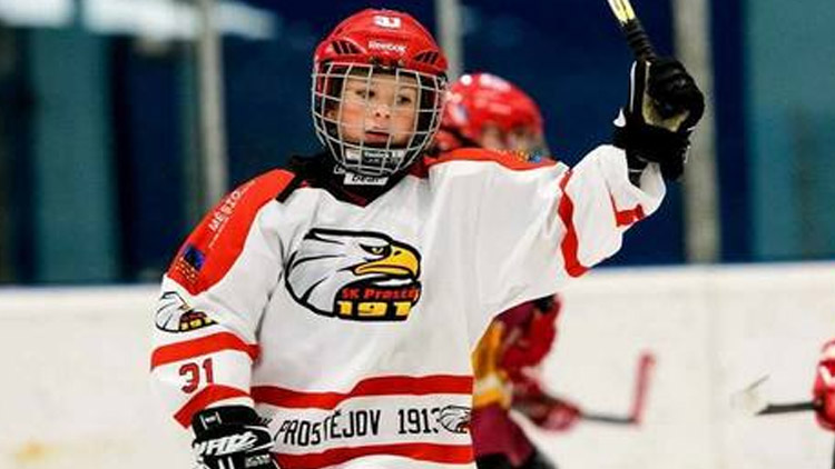 Mládežnický hokej se pere