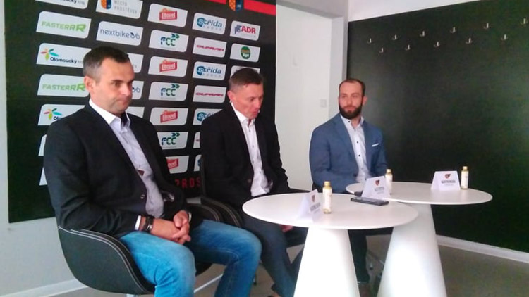 Chceme semifinále, potvrdili na tiskovce Jestřábů trenéři