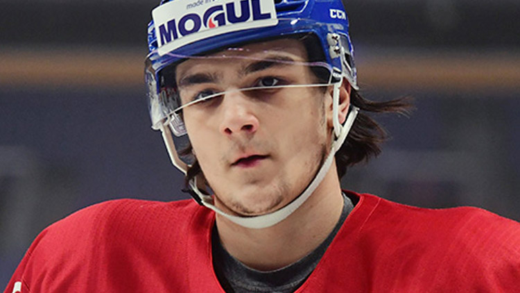 Hrdinka málem přišel o prst