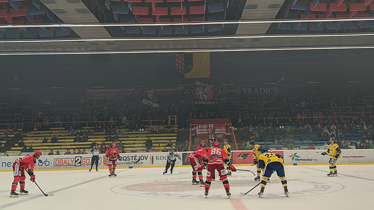 Paradoxy trvají: doma prohry, venku výhry