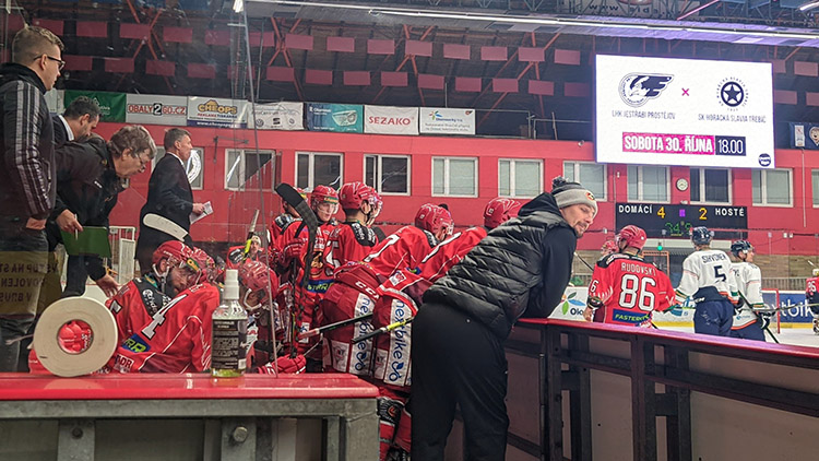 Ve středu vyrážejí Jestřábi do hlavního města