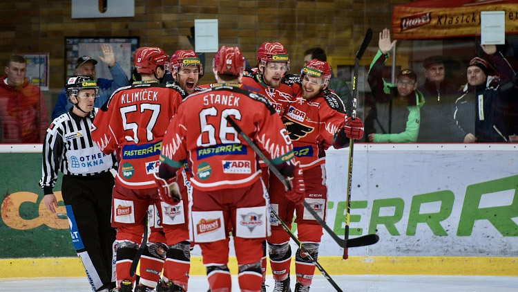 Jestřábi navazují na předešlý rok. Když ne týmem, tak myšlenkou