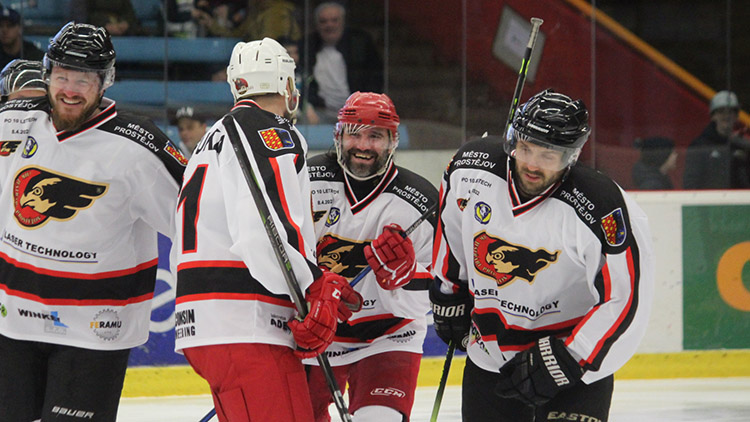 S fanoušky i vzpomínkami v zádech