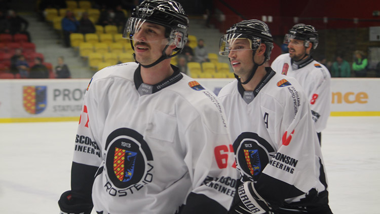 Hokejisté Prostějova potvrdili roli favorita