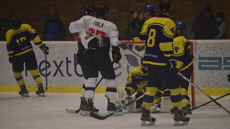 Eskáčko zvítězilo i v Uherském Brodu.Před pauzou tak zapsalo další dvě výhry