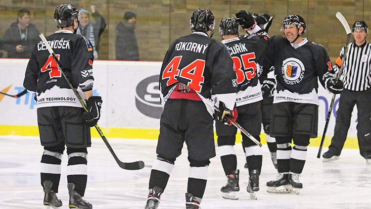 Hokejové eskáčko pokračuje ve spanilé jízdě