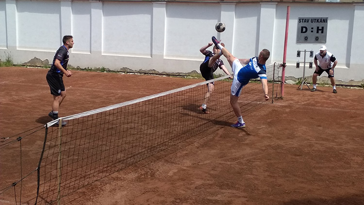 Nohejbalisté doma podlehli silnému nováčkovi