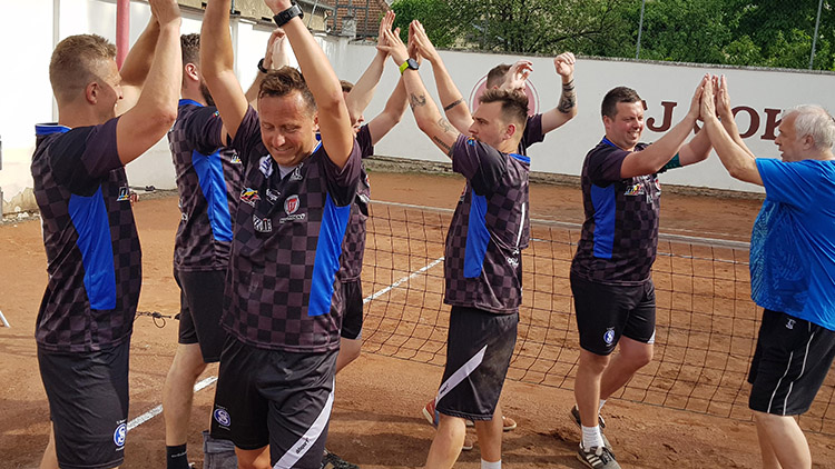 NOHEJBALISTÉ PŘEPISUJÍ ODDÍLOVOU HISTORII