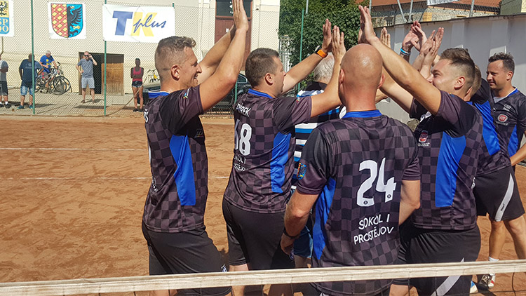 Nohejbalová extraliga se rychle blíží, muži  Sokola I jasně vyhráli přátelák ve Vsetíně