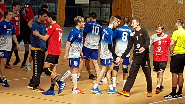   Kostelečtí vydřeli těžké derby s Olomoucí