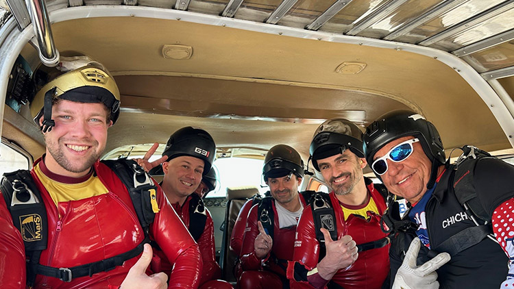 Soustředění parašutistů Dukly Prostějov v USA  zaměřené na individuální akrobacii vyšlo skvěle