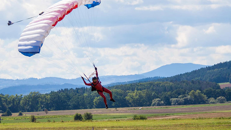 Trenér Hovorka skončil u nároďáku!