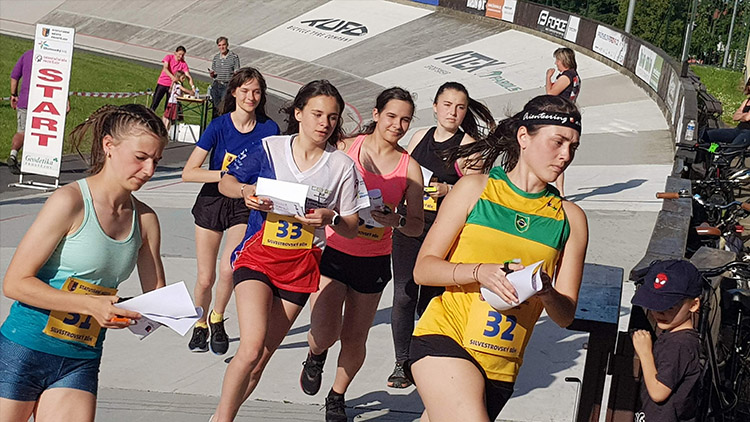 Prostějovský testovací závod orientačních  běžců a běžkyň v KO Sprintu se vydařil