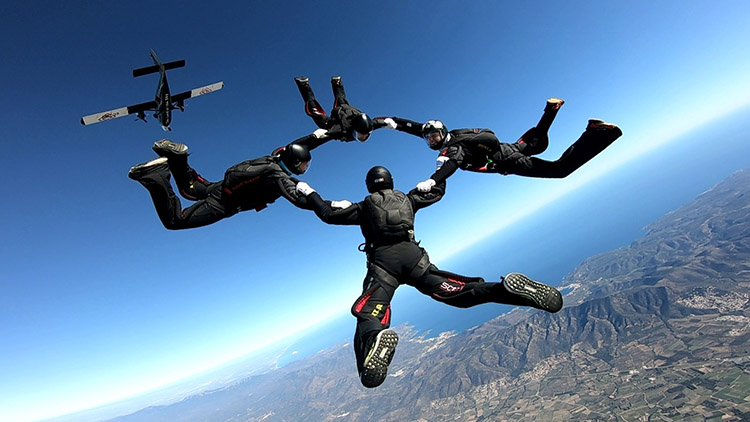 Parašutisté Dukly Prostějov už jsou  v katarském Dauhá  na armádním MS