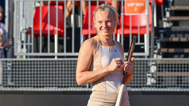 Kateřina Siniaková se vrátila do světové padesátky