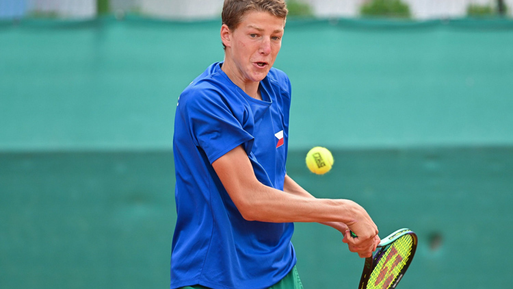 Kumstát zvládl kvalifikaci, pak i s Mrvou skončili v 1. kole