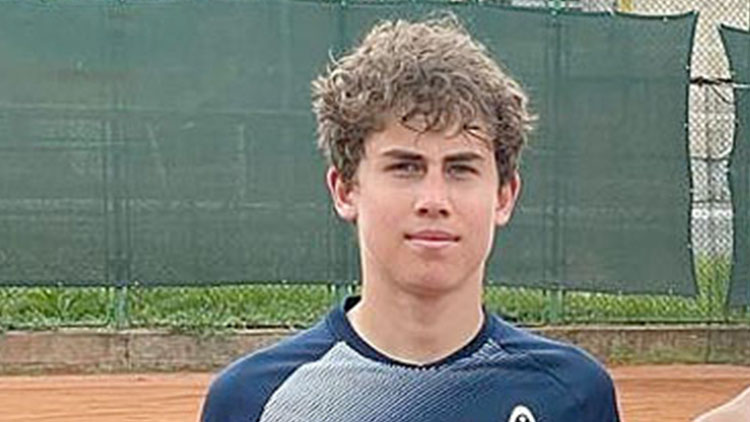 Maxim Mrva vyhrál první juniorský titul  a vede světový žebříček patnáctiletých!