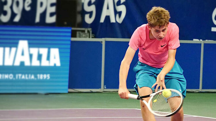 Maxim Mrva byl v Paříži v osmifinále