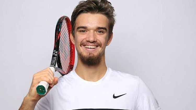 Macháč v Barceloně odstoupil po úvodní výhře