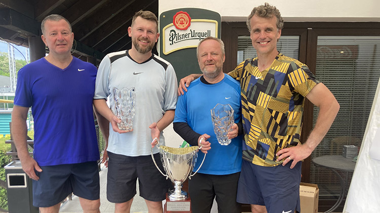 Memoriál Jiřího Zemana ovládl Husařík s Kvapilem