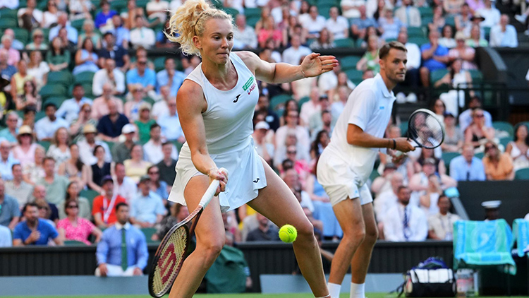 Foto: internet Kateřina Siniaková vyhrála wimbledonský titul, poprvé v mixu!