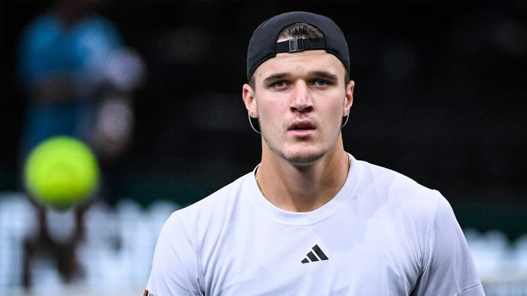 Jakub Menšík v Pekingu navazuje na závěr amerického turné