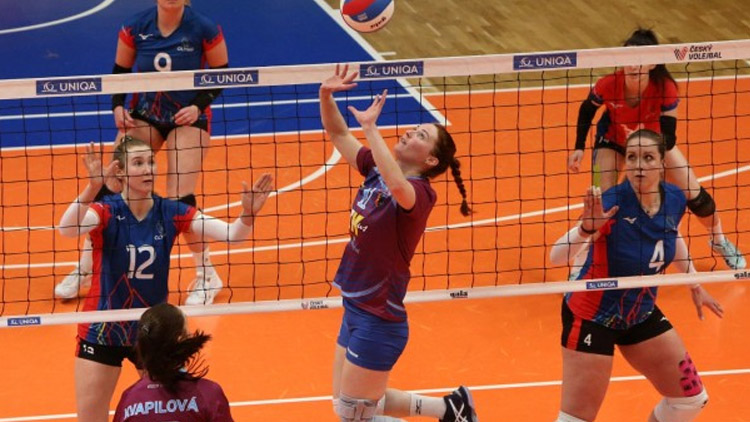 V pondělí VK sestřelila šestatřiceti body Kocmanová, Olymp teď bude mít ve čtvrtek postupový mečbol